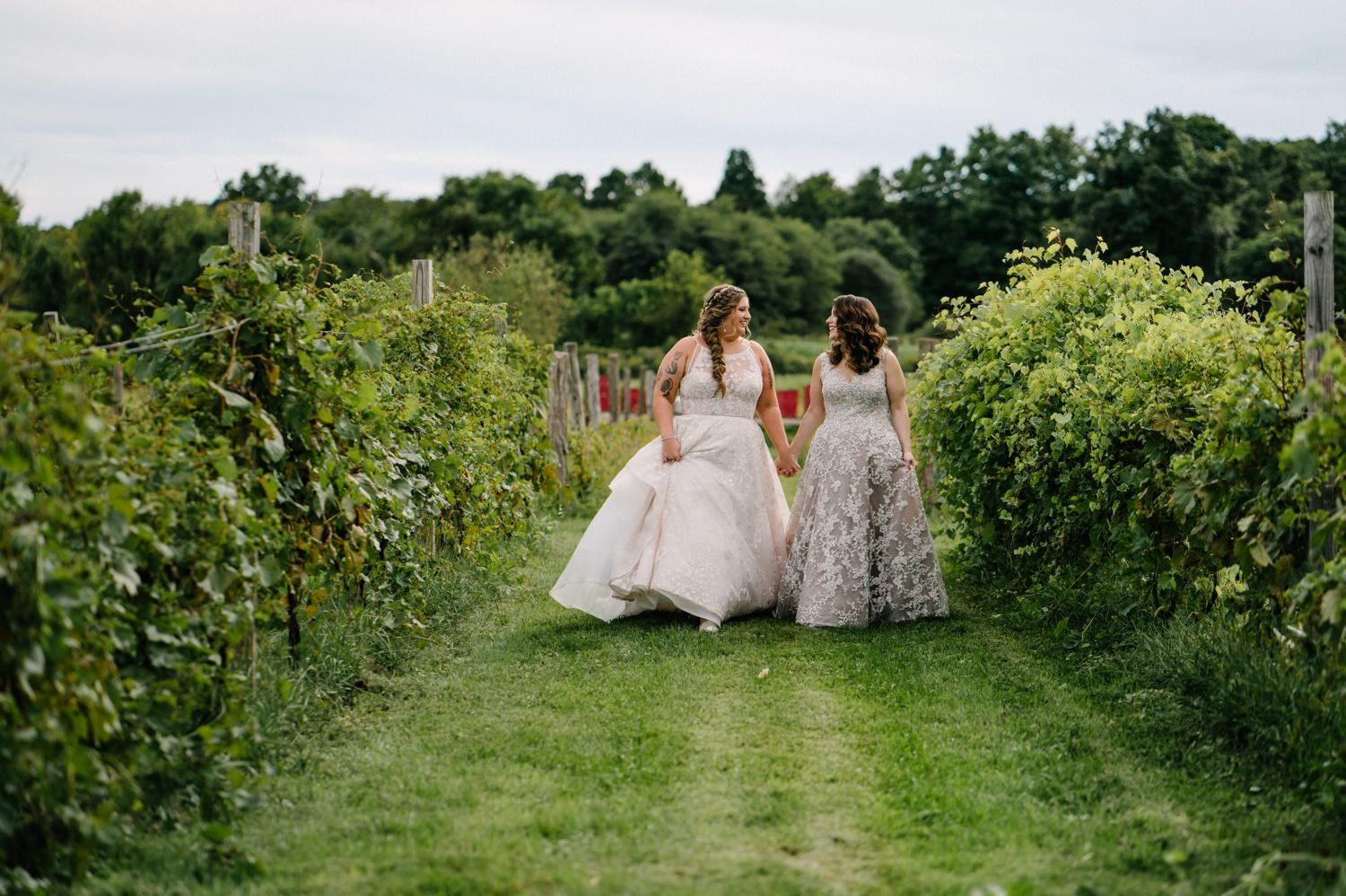 red-maple-vineyard-wedding-23.jpg